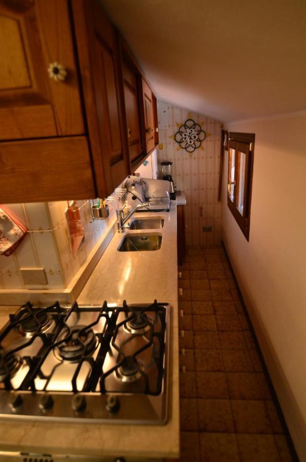 Casa Gabri Appartement Toscolano Maderno Buitenkant foto