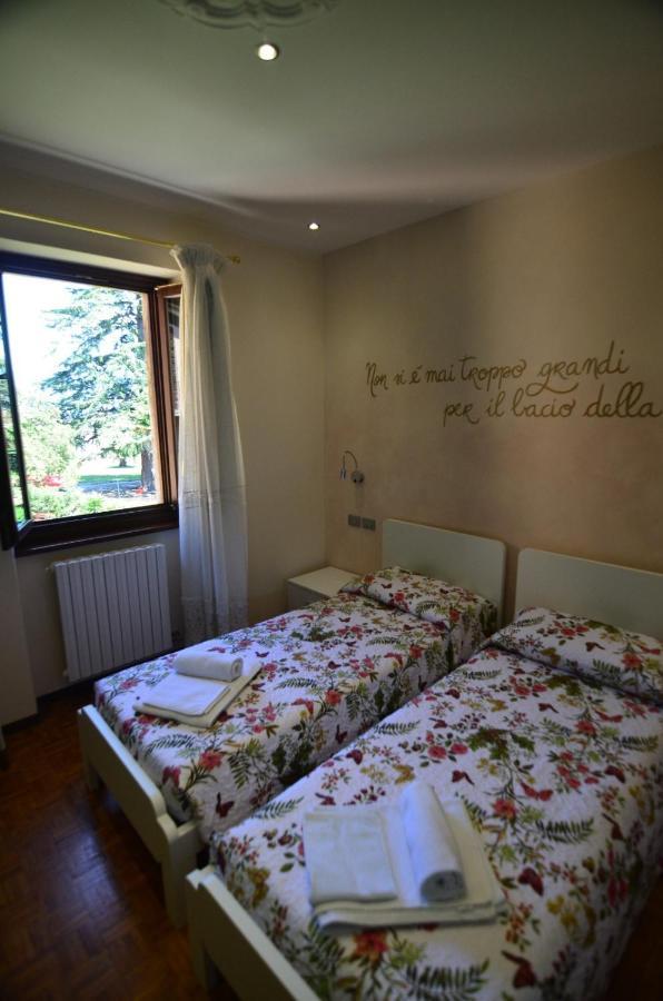 Casa Gabri Appartement Toscolano Maderno Buitenkant foto