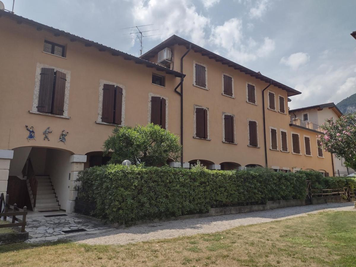Casa Gabri Appartement Toscolano Maderno Buitenkant foto