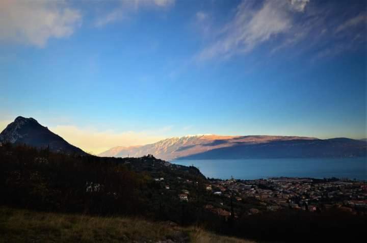 Casa Gabri Appartement Toscolano Maderno Buitenkant foto